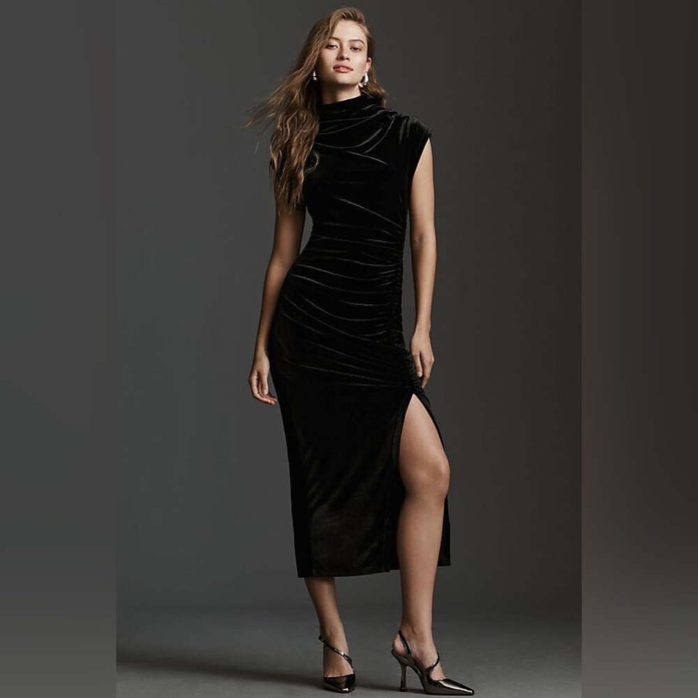 ✨ Anthropologie The Maya Stretch Velvet Dress Sz M